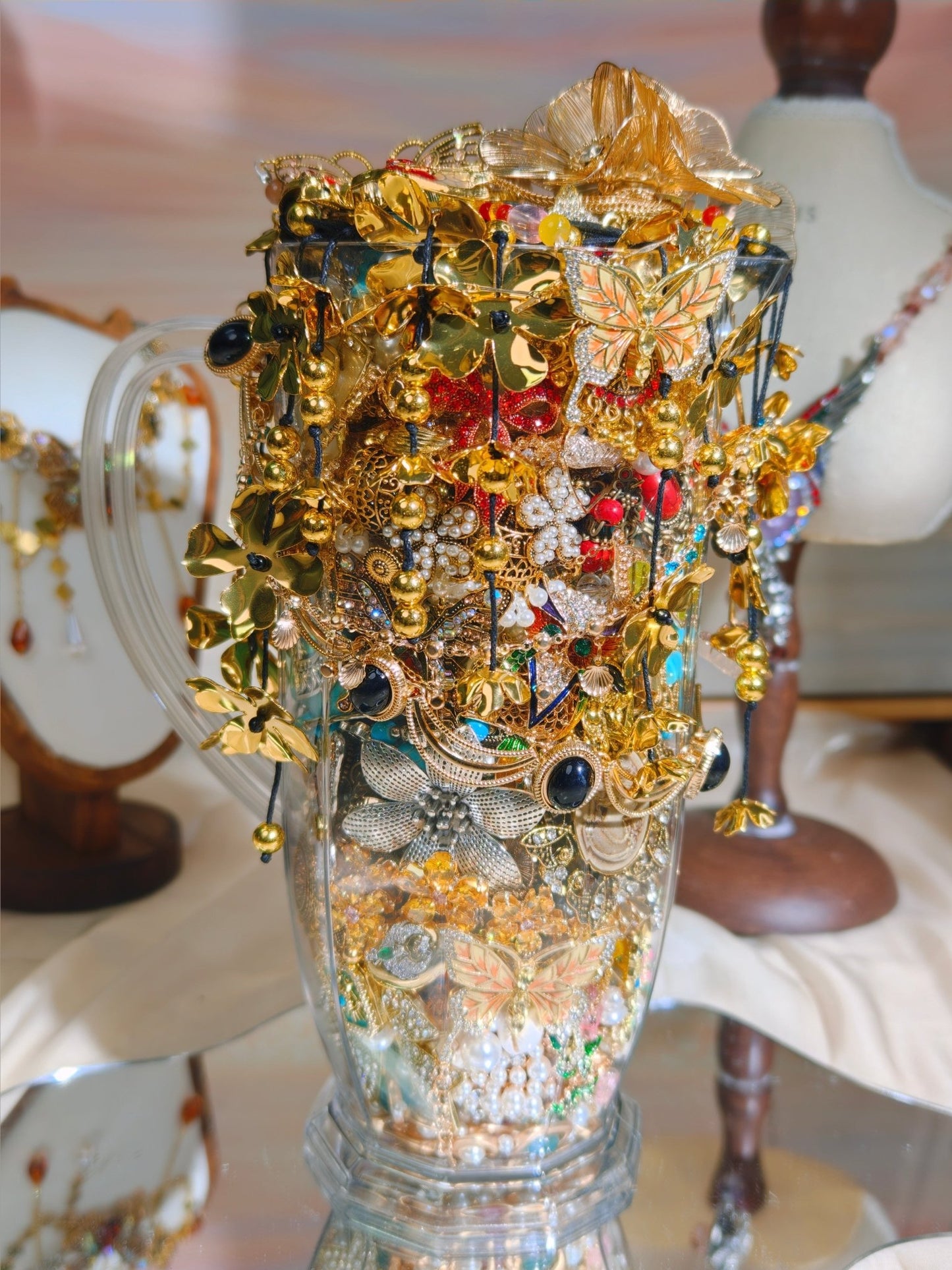 Party Queen themed | Mystery Jewelry Jar 2590521