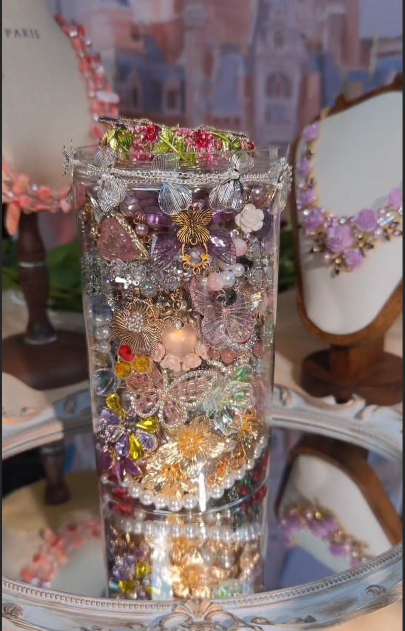 Pot à bijoux mystère sur le thème de la Reine des fêtes (très grand) 2581926