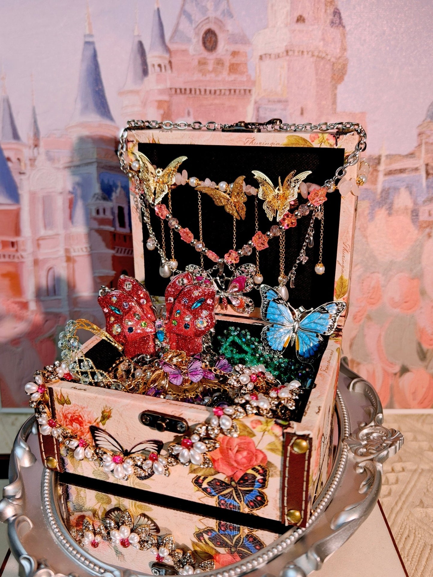 Princess's Crystal Butterfly Box | Mystery Jewelry Jar 2682012