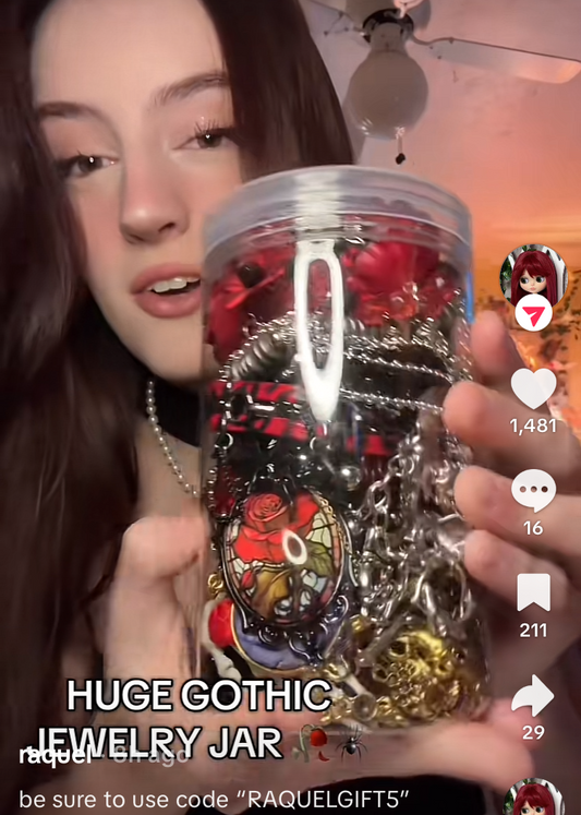 （Raquel-Similar Style) | Mystery Jewelry Jar 1129