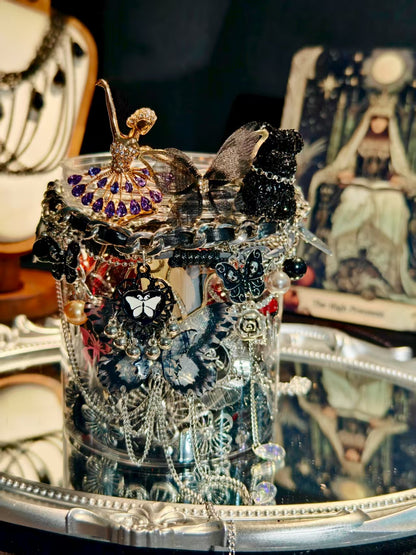 PersonnaliséBocal de bijoux mystère | Thème Valse de Minuit