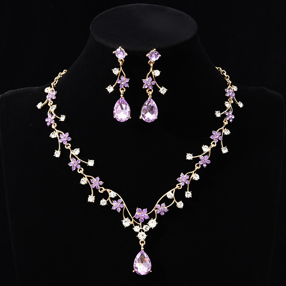 Dreamy Handmade Necklace / Necklace Set | Comes with a Free Jewelry Gift Box