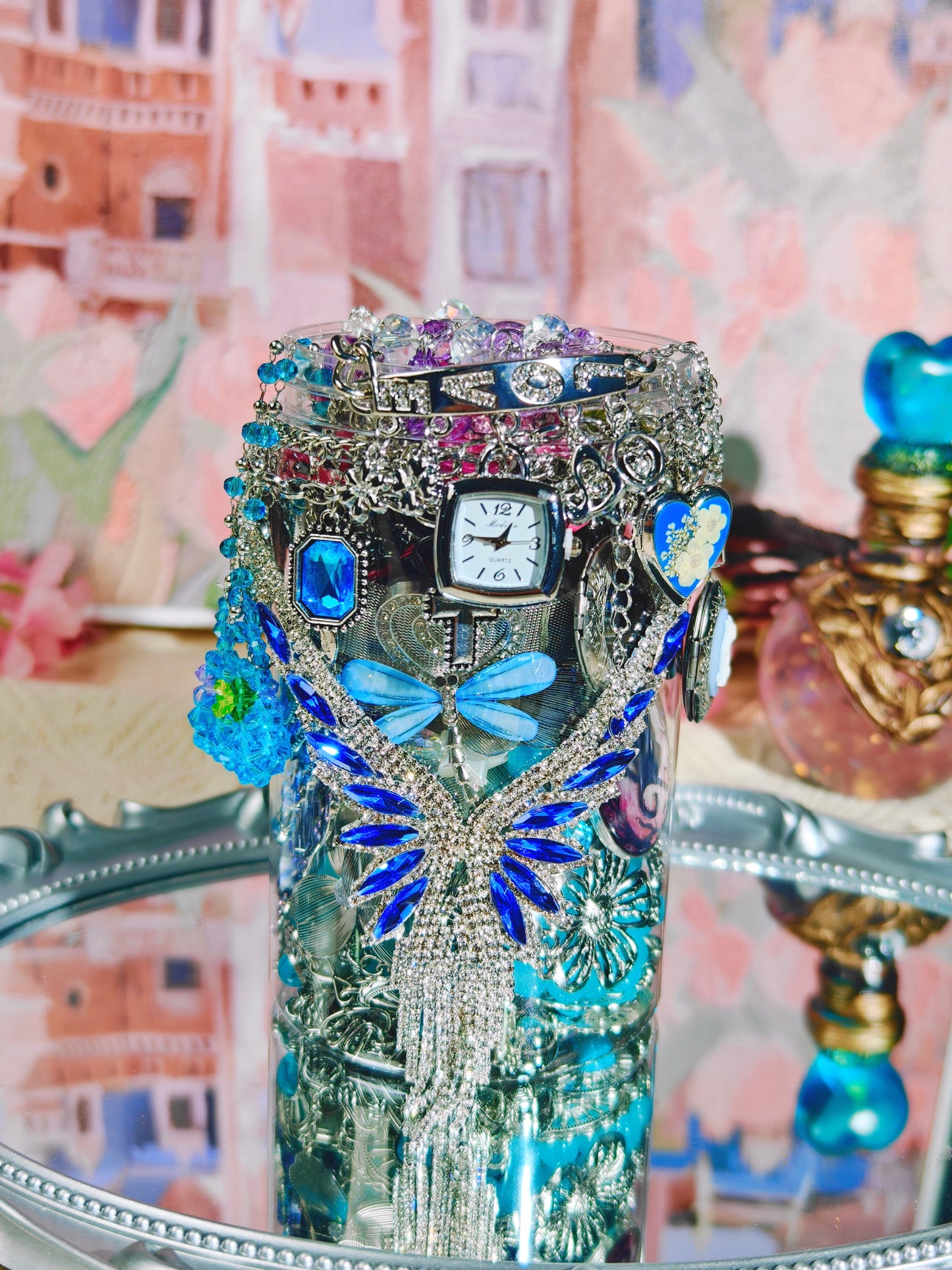 party queen themed | Mystery Jewelry Jar51237