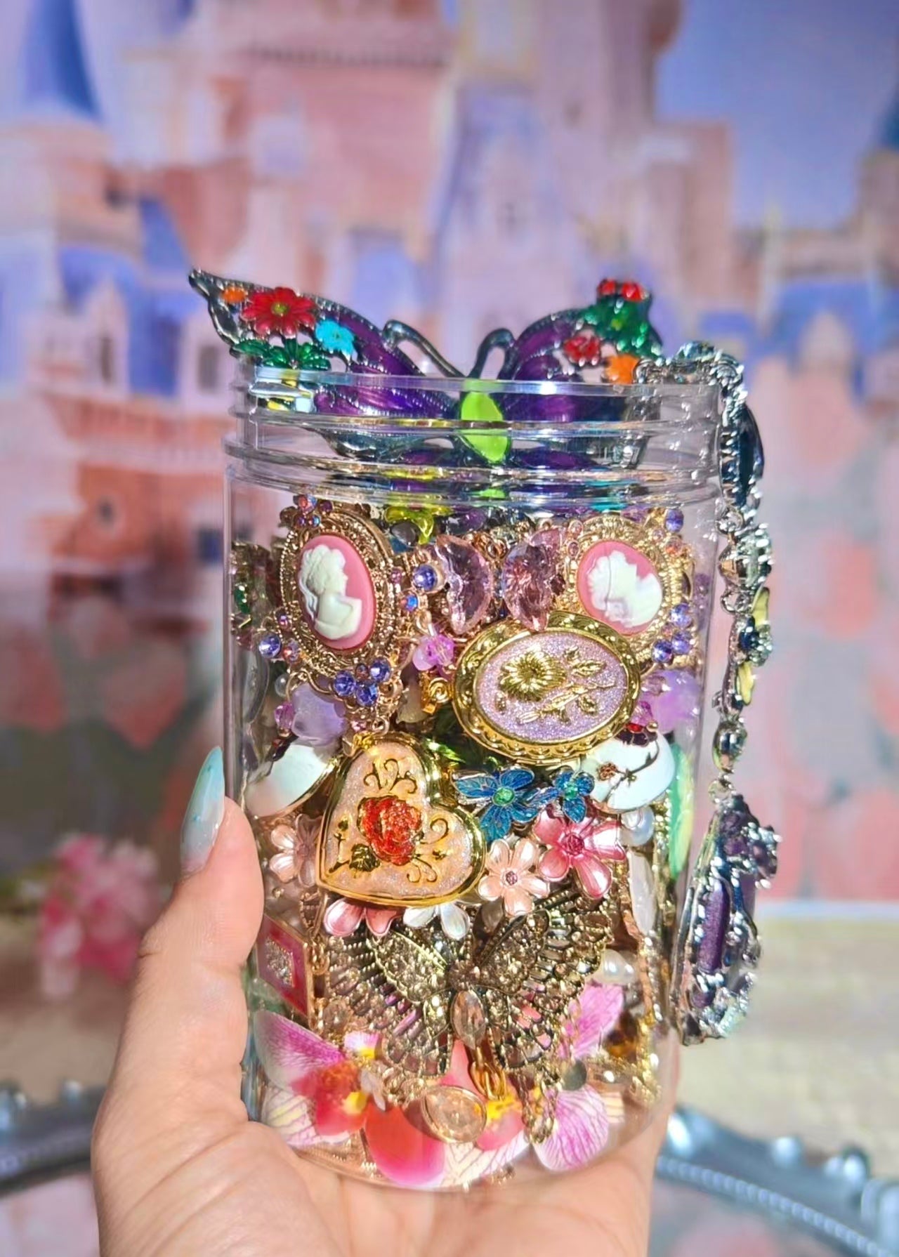 Vintage themed | Mystery Jewelry Jar051501