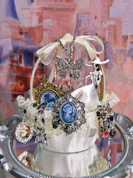 The Silver Cameo Heiress Vault | Mystery Jewelry Jar 69243(25 pcs)