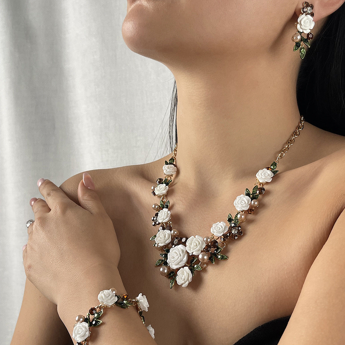 Dreamy Handmade Necklace / Necklace Set | Comes with a Free Jewelry Gift Box