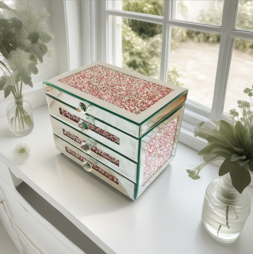 European-Inspired Luxury Jewelry Keepsake Box for Elegant Desktop Storage