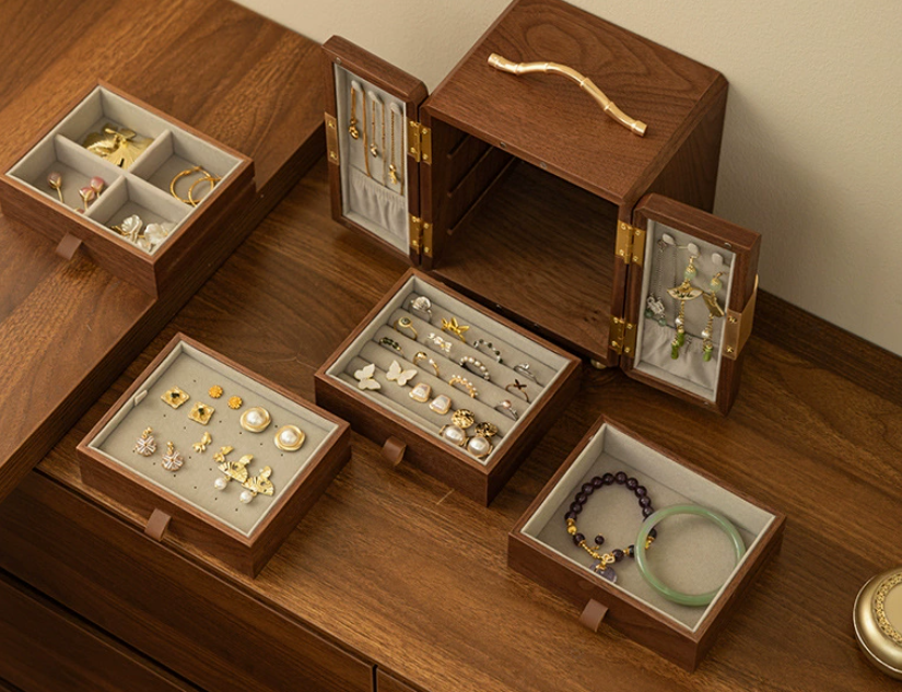 2025 New Wooden Jewelry Keepsake Box Elegant Storage for Fine Jewelry
