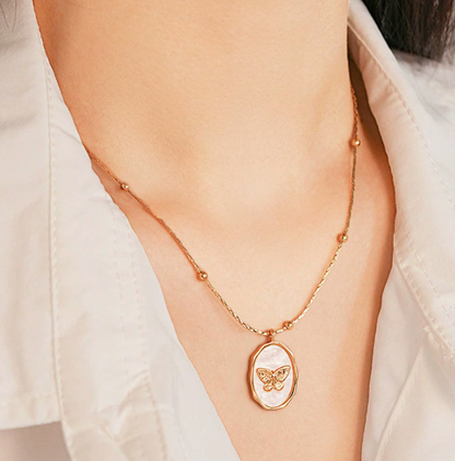 Customizable Butterfly Photo Locket Necklace - Keep Your Loved Ones Close