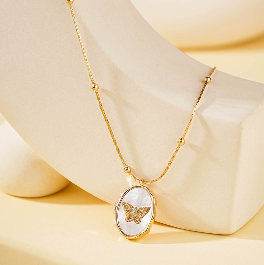 Customizable Butterfly Photo Locket Necklace - Keep Your Loved Ones Close