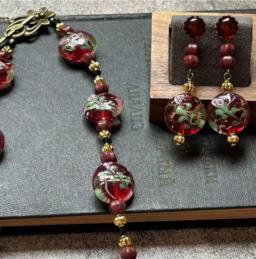 Vintage Handmade Glass Necklace with Red & Green Floral Design and Gold Foil – Elegant Statement Jewelry