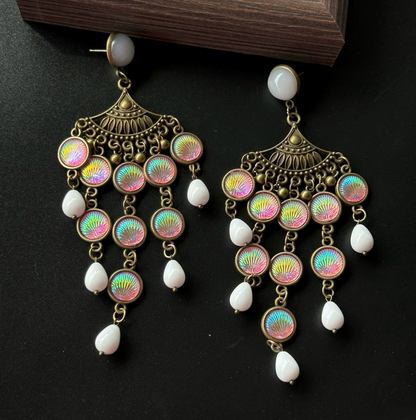 Ethnic-Inspired Pink Resin Shell Earrings – Vintage Court-Style Statement Jewelry