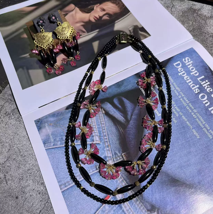 New Vintage-Inspired Three-Layer Glass Bead Floral Necklace – Elegant Statement Jewelry for Women