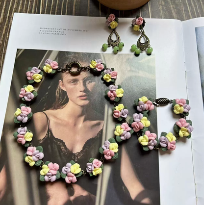 Italian Vintage Ceramic Flower Necklace – Monet Garden-Inspired Murano Glass Beaded Sweater Necklace