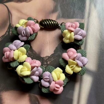 Italian Vintage Ceramic Flower Necklace – Monet Garden-Inspired Murano Glass Beaded Sweater Necklace