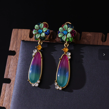 Vintage Court-Style Floral Necklace Set – Light Luxury Enamel Painted Jewelry