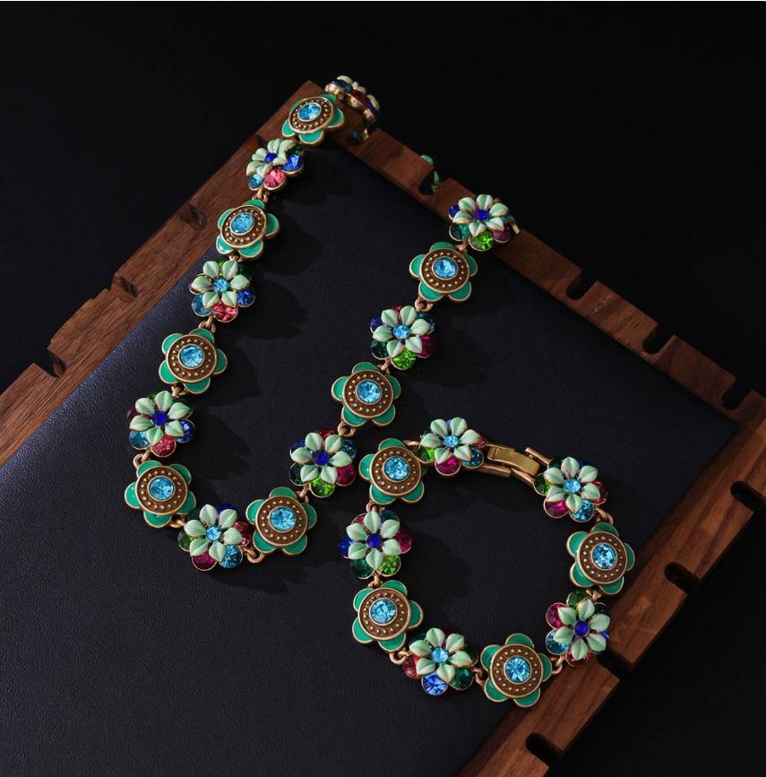 Vintage Court-Style Floral Necklace Set – Light Luxury Enamel Painted Jewelry