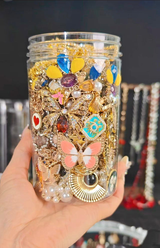 Vintage themed | Mystery Jewelry Jar 51146